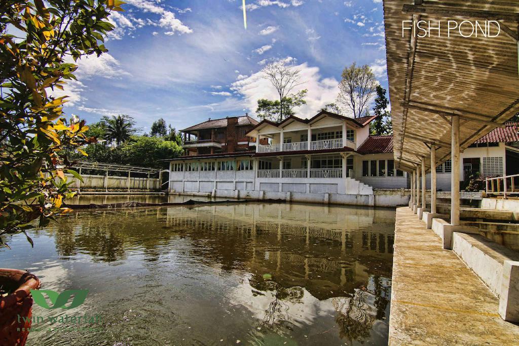 Marbella Twin Waterfall Resort Ciater Extérieur photo